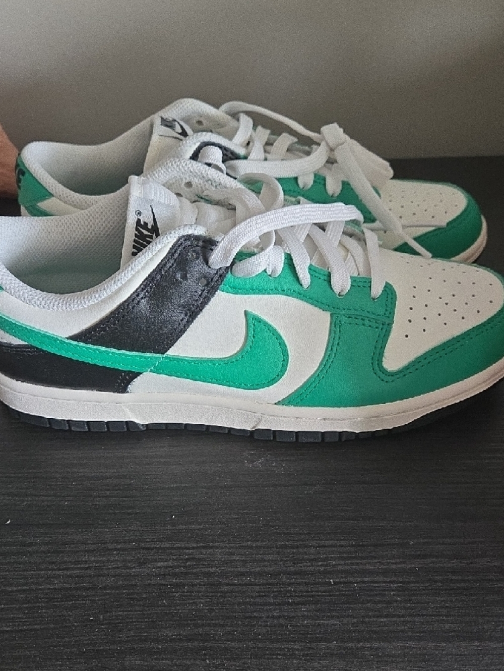 Nike Dunk Low Celtics Style Low-Top Sneakers New Women 9 Men 7.5 New - Picture 8 of 9